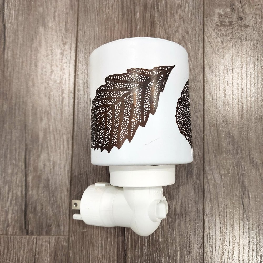 Scentsy Wall Plug Warmer with Leaf Designs